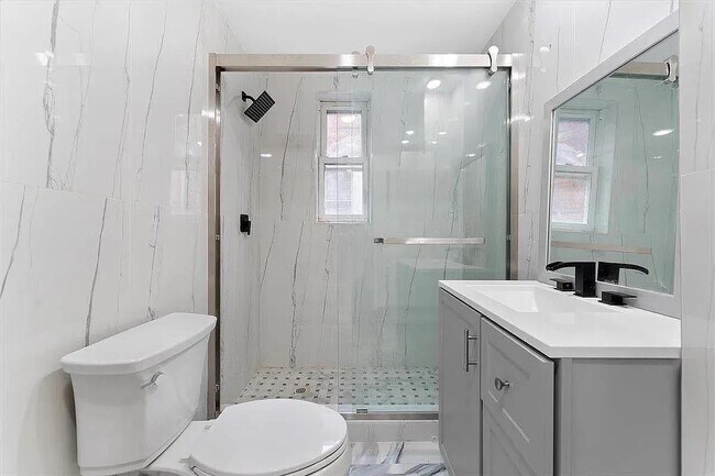 Building Photo - 2321 John F. Kennedy Blvd