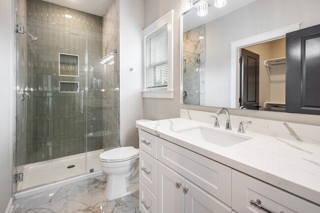 Building Photo - 5036 Mallow St