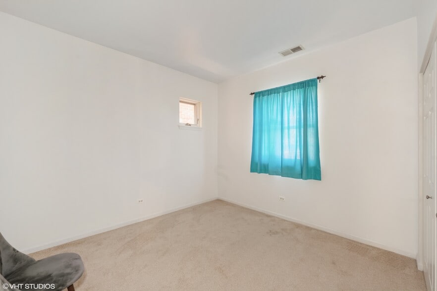 2nd bedroom - 1431 S Halsted St