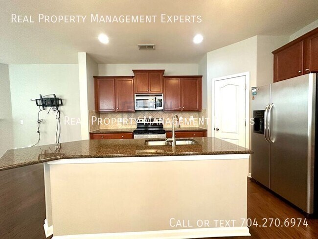Building Photo - 13102 Heath Grove Dr