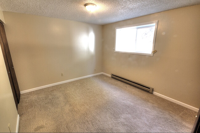 Bedroom 2 - 334 Harrison Boulevard