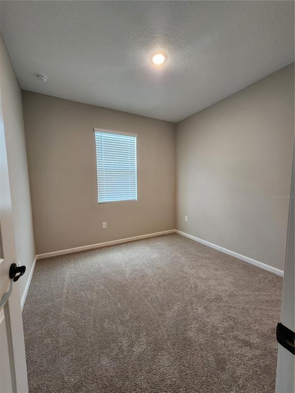 Building Photo - 708 Griffon Ave