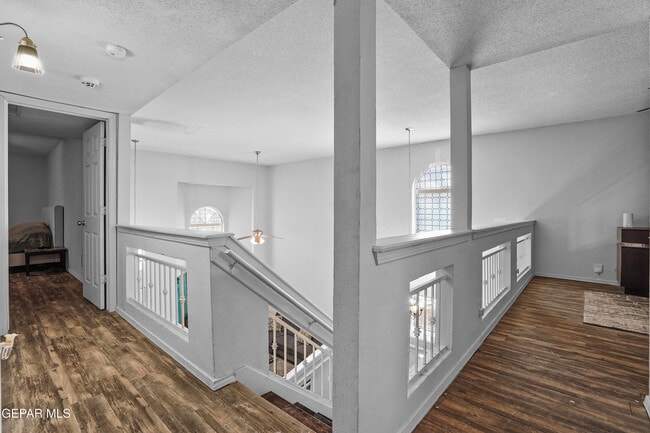 Building Photo - 10799 Walden Pond St