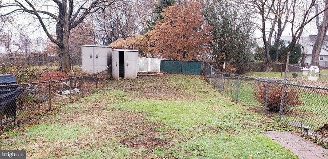 Building Photo - 12214 Medford Rd