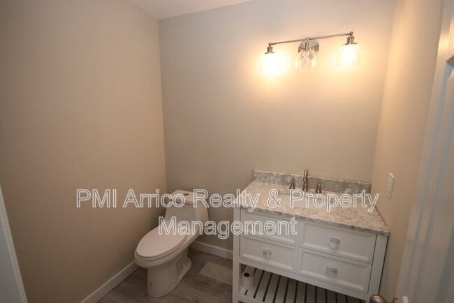 Building Photo - 671 Allegheny Dr
