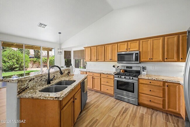 Building Photo - 9951 E Paseo San Bruno