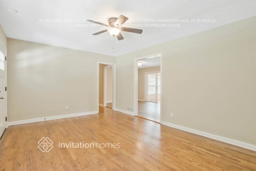 Building Photo - 1665 Elmwood Dr
