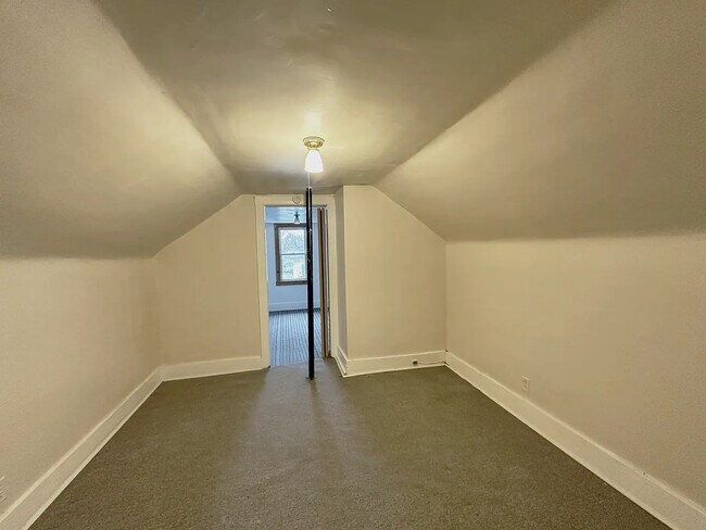 Building Photo - 242-244-244 6th St
