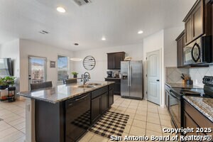 Building Photo - 1367 Fall Cover St