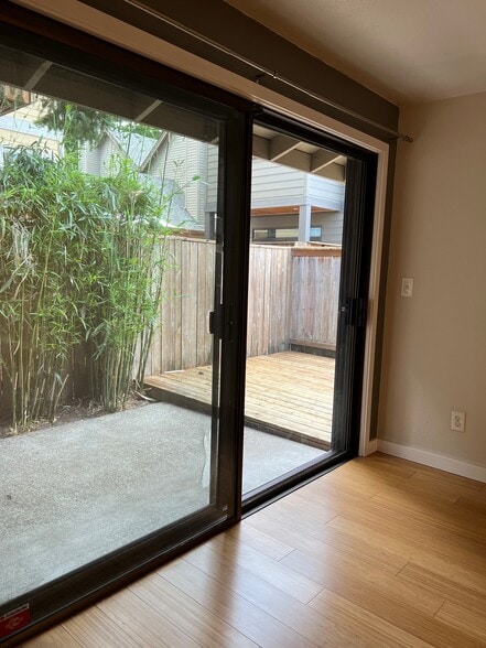 Private fenced yard with patio and two decks - 535 SW California Street