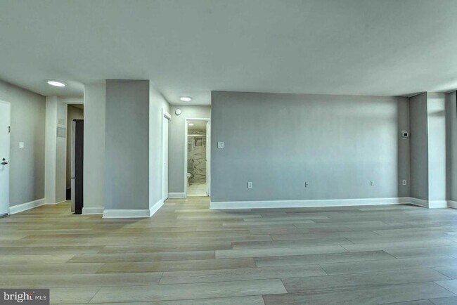 Building Photo - 801 N Pitt St