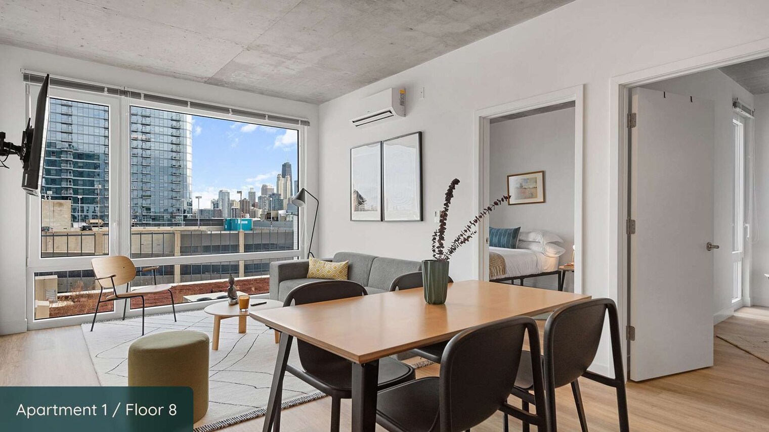 Building Photo - 851 W Blackhawk St