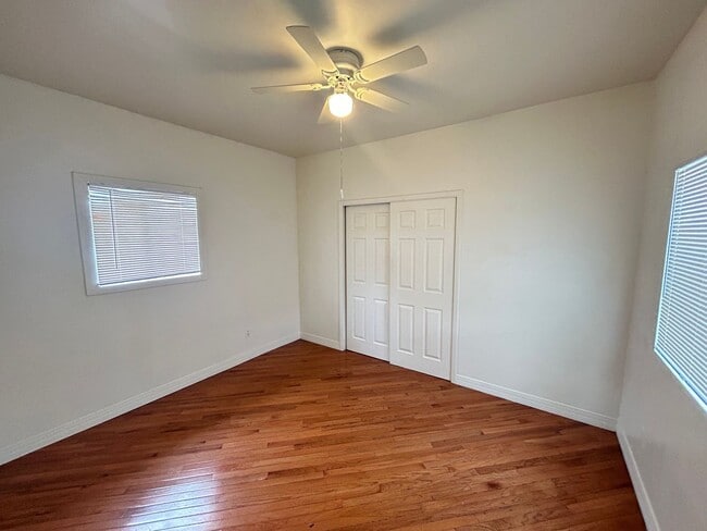 Building Photo - Historic District 2 bed 1 bath & Large Storage Unit near Friendship Garden of PHX