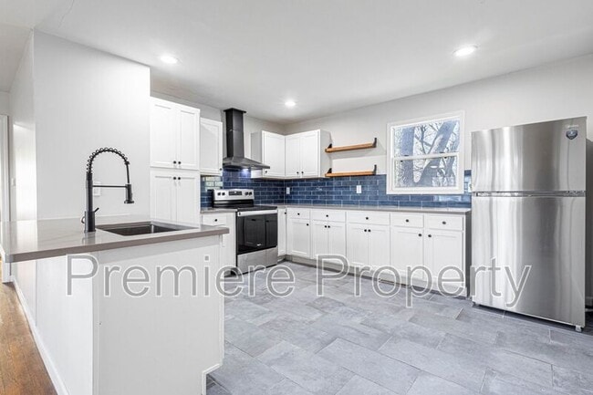 Building Photo - 7306 Elm Ave