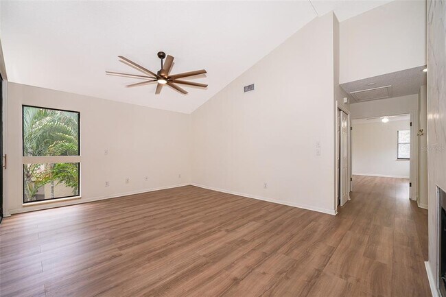 Building Photo - 1232 St Tropez Cir