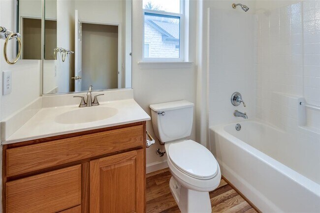 Building Photo - 106 Prospector Pass