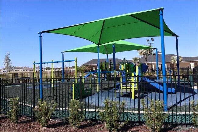 Building Photo - 8627 SW 45th Ct