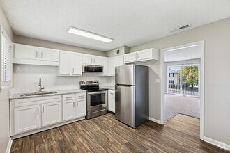 Building Photo - Mirabeau Apartments