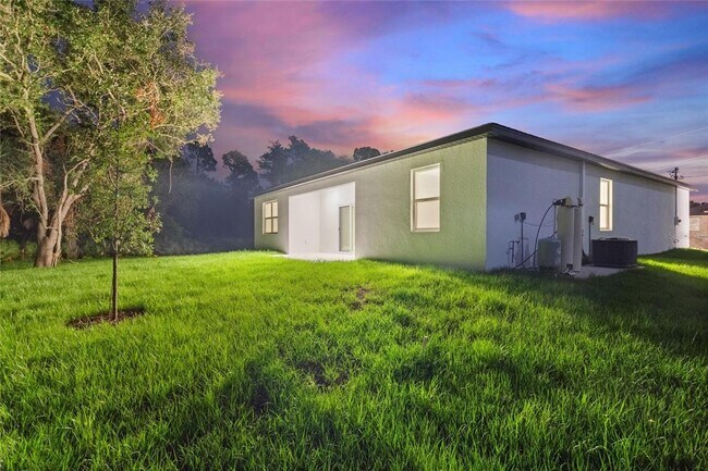 Building Photo - 3327 Trapper Ln