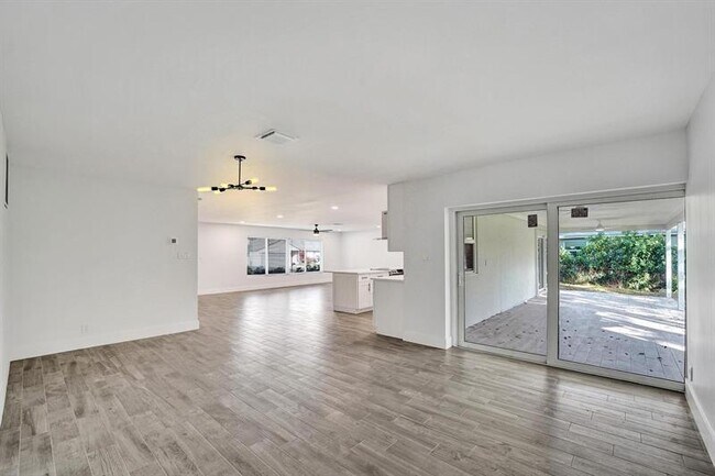 Building Photo - 11600 NW 26th St