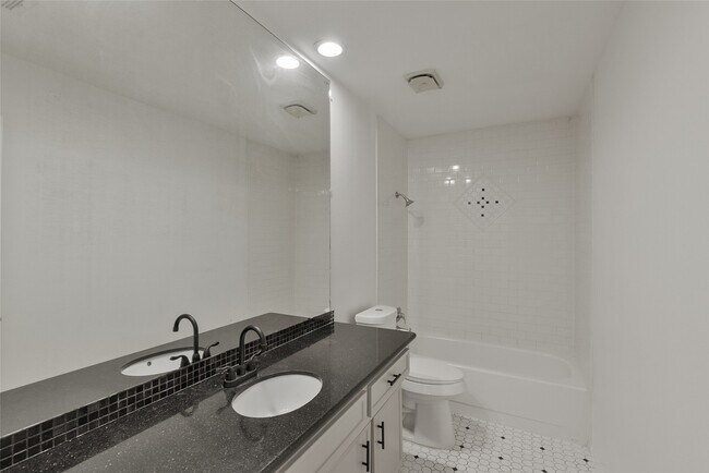 Building Photo - 3206 Cascade Creek Dr