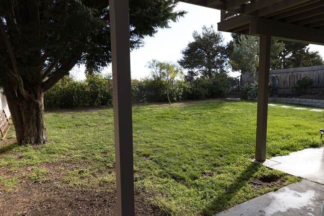 Building Photo - Coming Soon!! Henie Hills Single Family Home