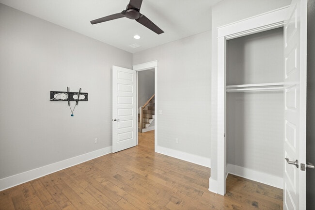 Building Photo - 56 Penelope St