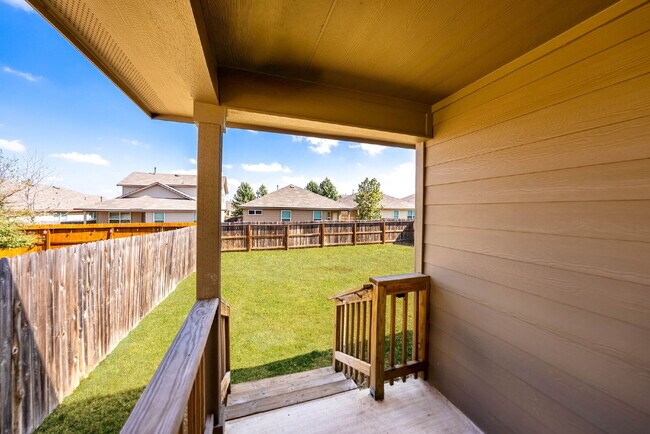 Building Photo - Charming Modern Home with Premium Amenitie...