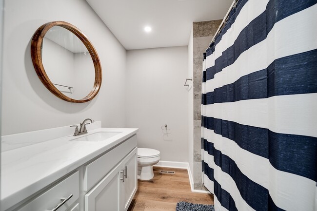 Building Photo - 1015 Craig St