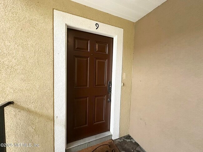 Building Photo - 6916 Ortega Woods Dr