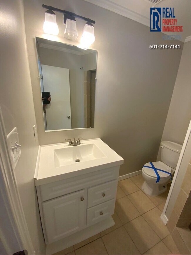 Building Photo - 13601 Eagle Hawk Dr