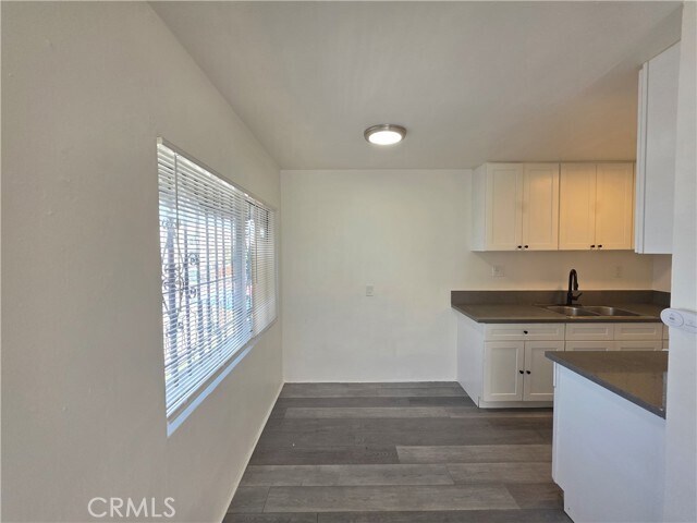 Building Photo - 258 E 79th St