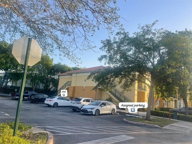 Building Photo - 7220 NW 114th Ave