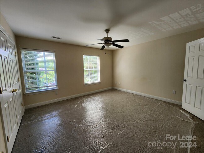 Building Photo - 2434 Ryerson Ct