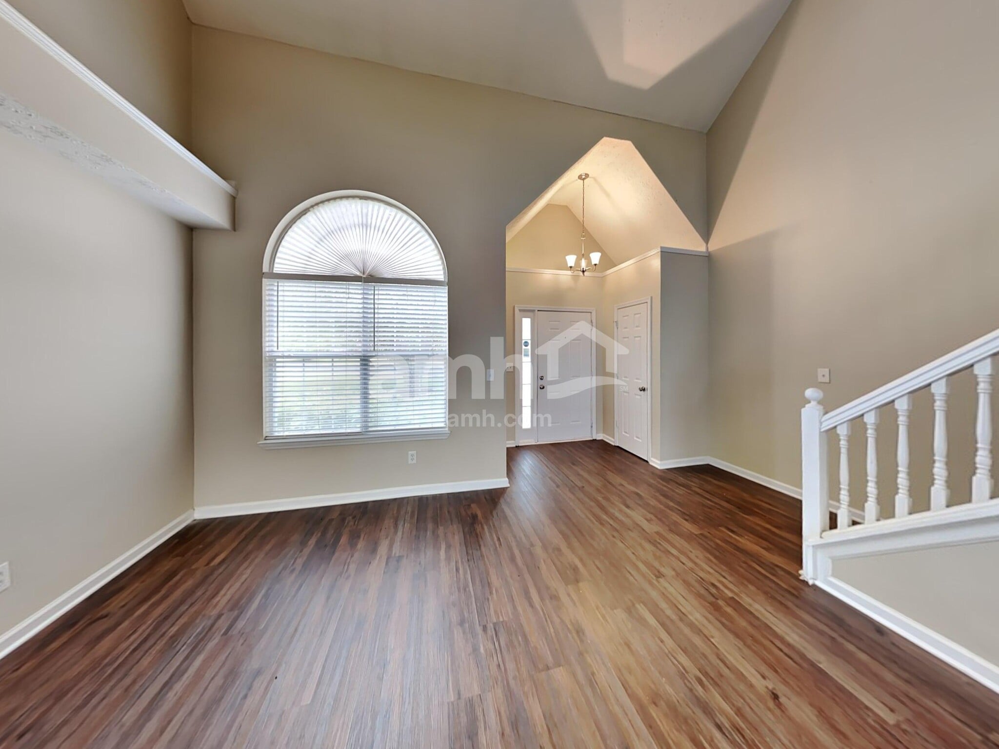 Building Photo - 602 Thrasher Ct