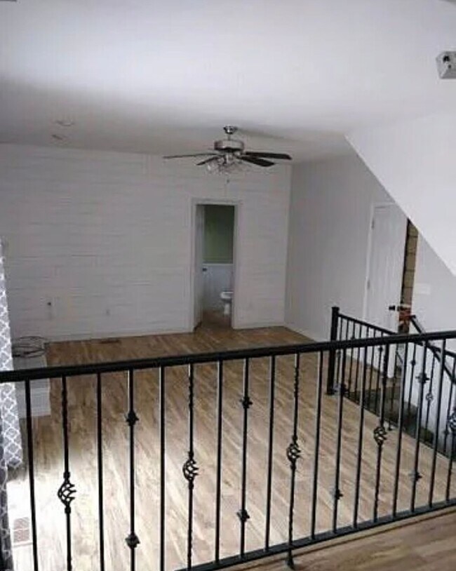 Building Photo - Beautiful 4 Bedroom Home in Layton!