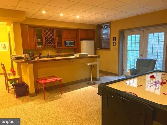 Building Photo - 11018 Shalom Ln