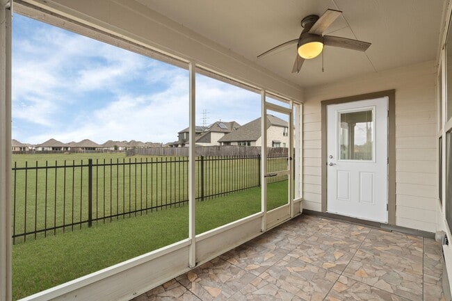 Building Photo - 2811 Cone Flower Dr