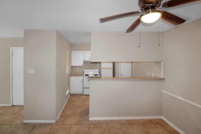 Building Photo - 16303 Lyons School Rd