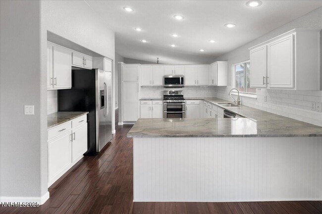 Building Photo - 17950 Drift Creek Ct