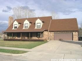 Building Photo - "Charming 4-Bedroom Retreat with Granite F...