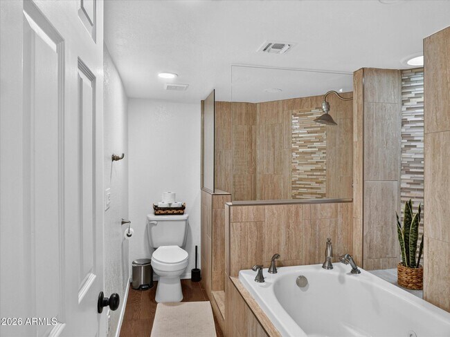 Building Photo - 11444 N 28th Dr