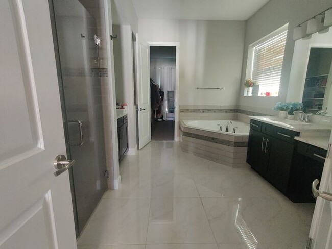 Building Photo - Beautiful home in Estates at Parkside