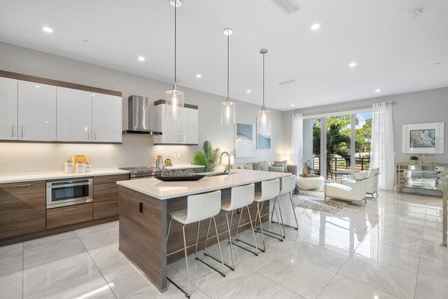 Building Photo - 1841 NW 42nd Dr