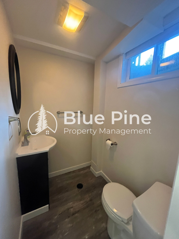 Building Photo - 3267 Merlin Dr