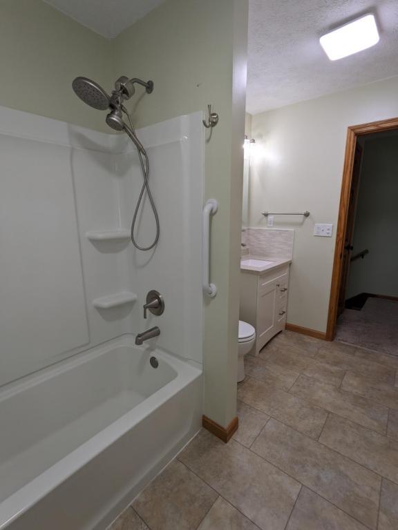 Building Photo - 3515 Melody Ln E