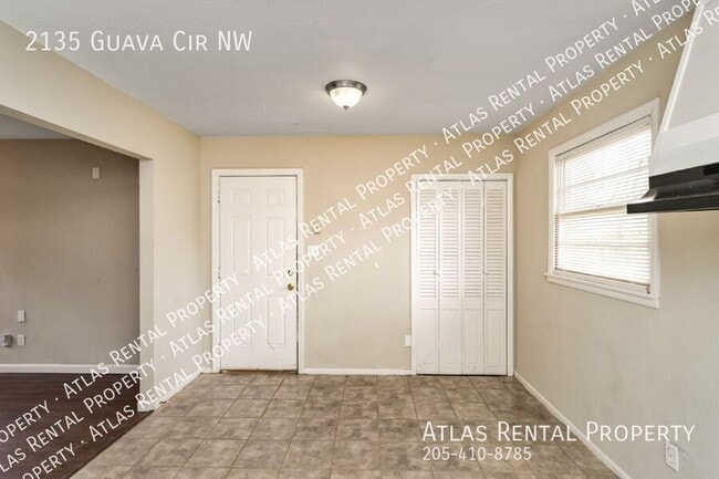 Building Photo - 2135 Guava Cir NW