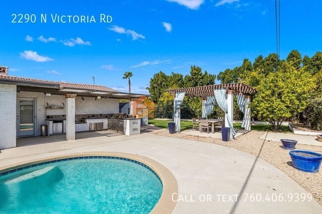 Building Photo - 2290 N Victoria Rd