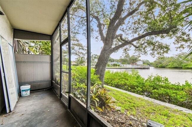 Building Photo - 9001 Tudor Dr