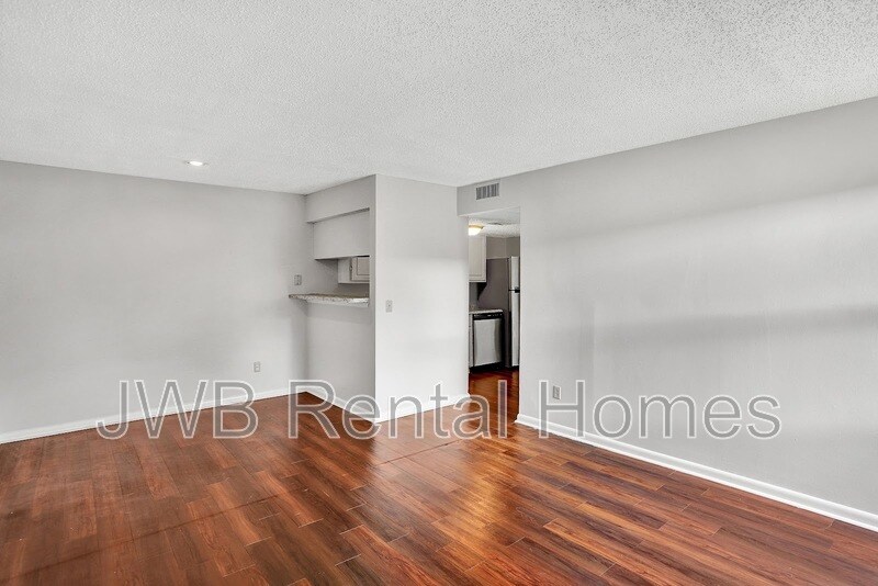 Building Photo - 10825 Key Haven Blvd